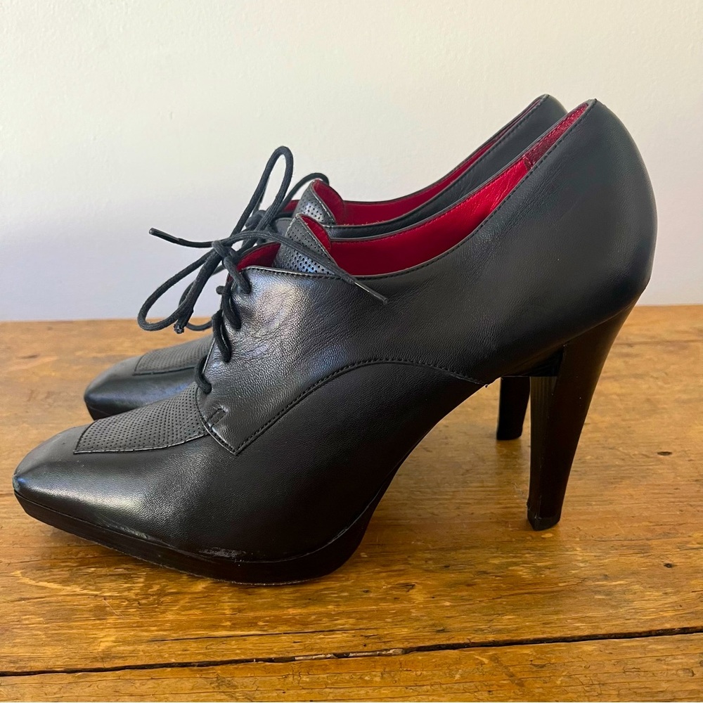 Charles Nolan, Italian leather lace-up 4” heel. Size 10. Made in Italy.